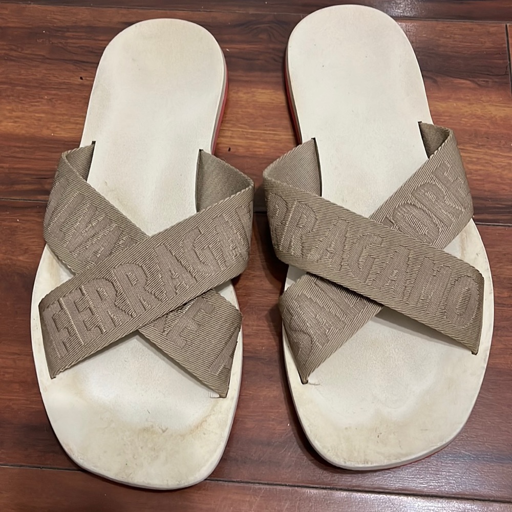 Men’s Salvatore Ferragamo pool slippers